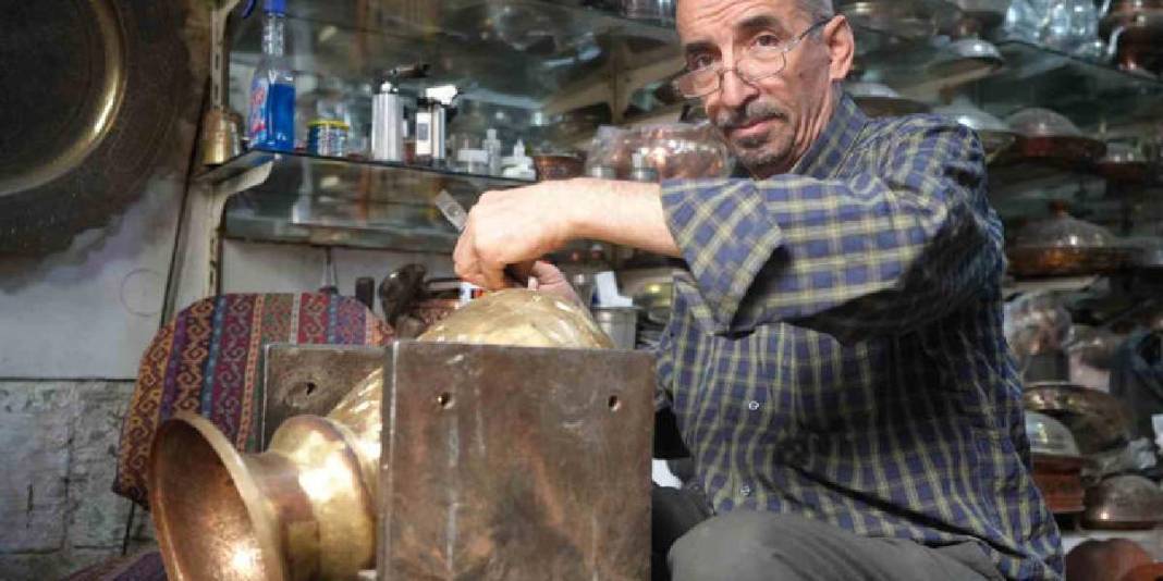 45 yıldır ustalıkla bu işi yapıyor! Onun elinden çıkıyor, tanesi 100.000 TL’ye satılıyor: Teknoloji bu işe uğramıyor 1